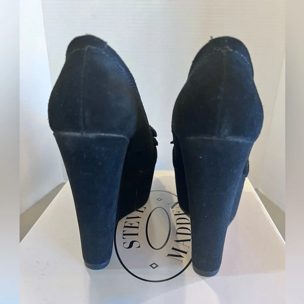 Steve Madden Black Suede Bow Detail Platform Wedges closer to Size 7